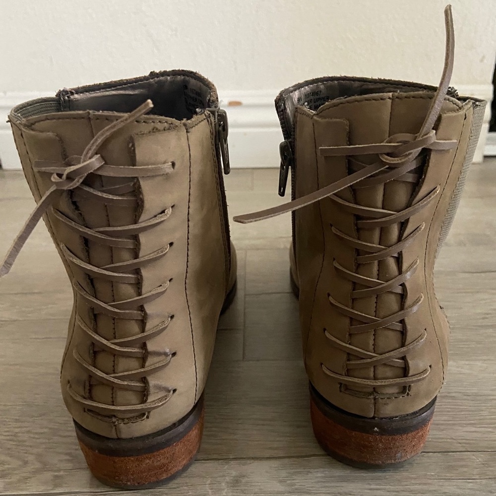 Array Logan’s Women’s Booties. - image 5